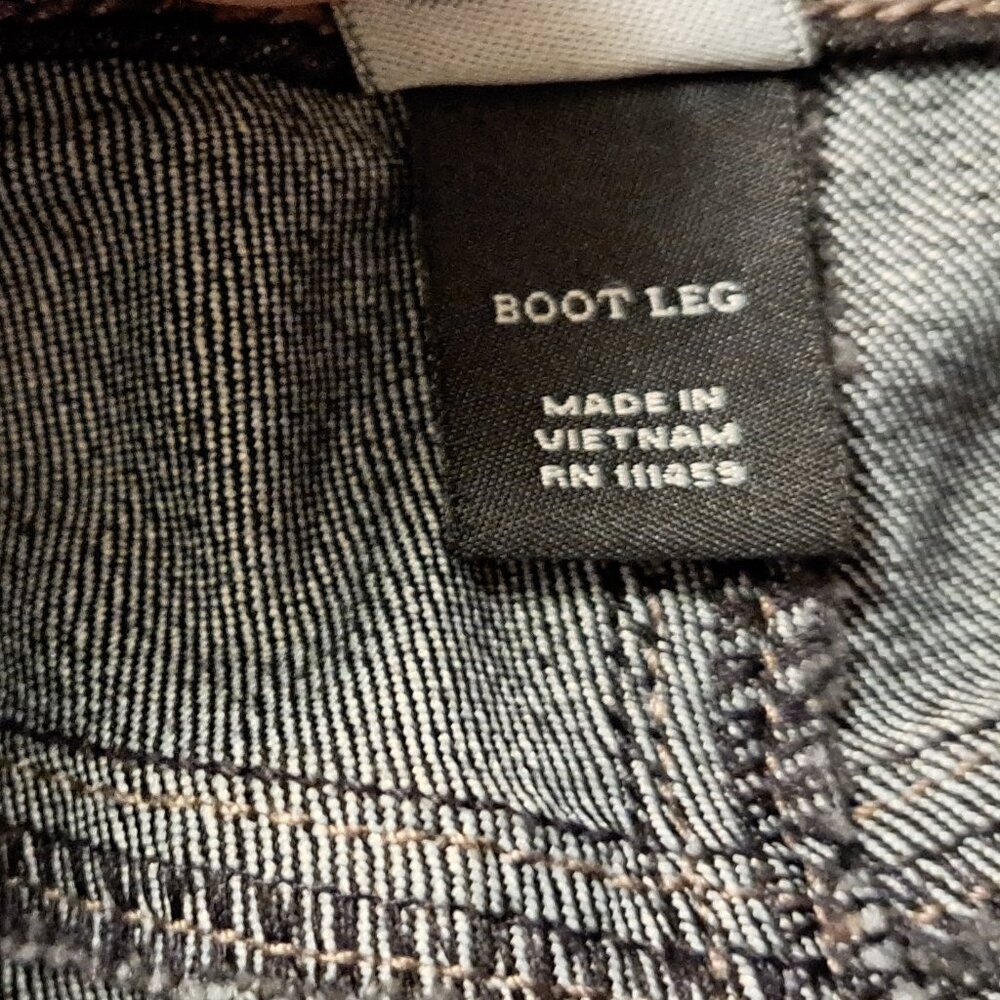White House Black Market Feel Beaut Cropped Boot Leg Jeans W/Rhinestone Pockets - Picture 9 of 10